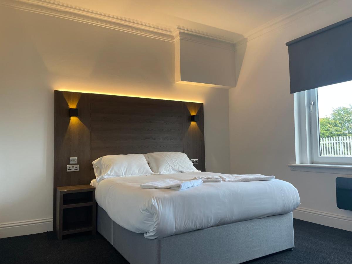 Glasgow Airport Apartments Paisley Exteriör bild