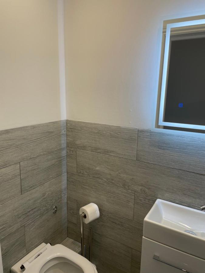 Glasgow Airport Apartments Paisley Exteriör bild