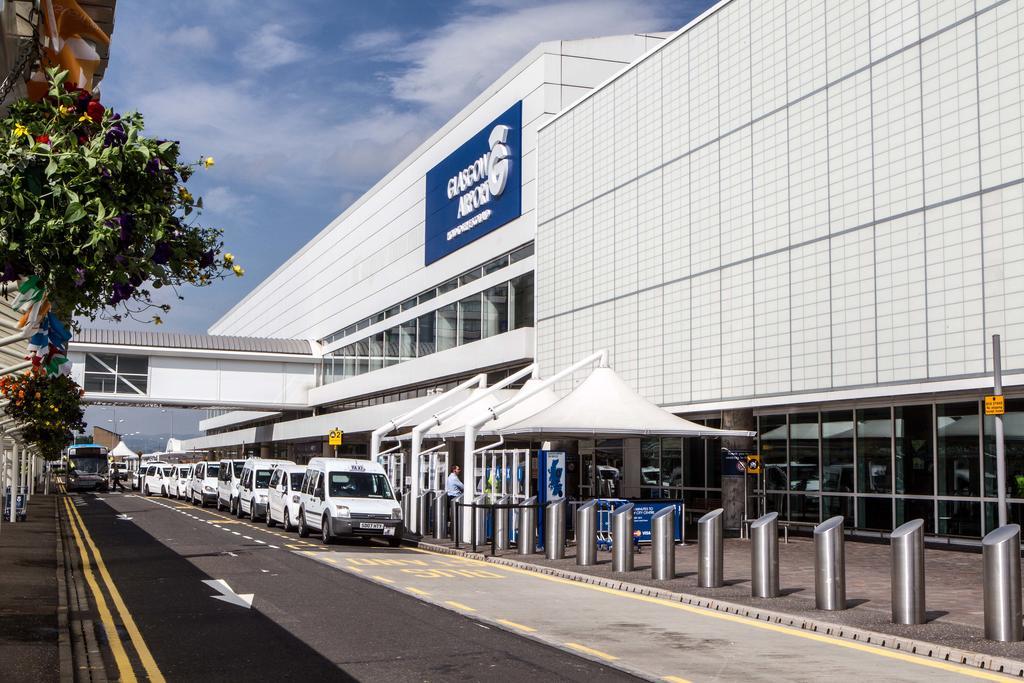 Glasgow Airport Apartments Paisley Exteriör bild