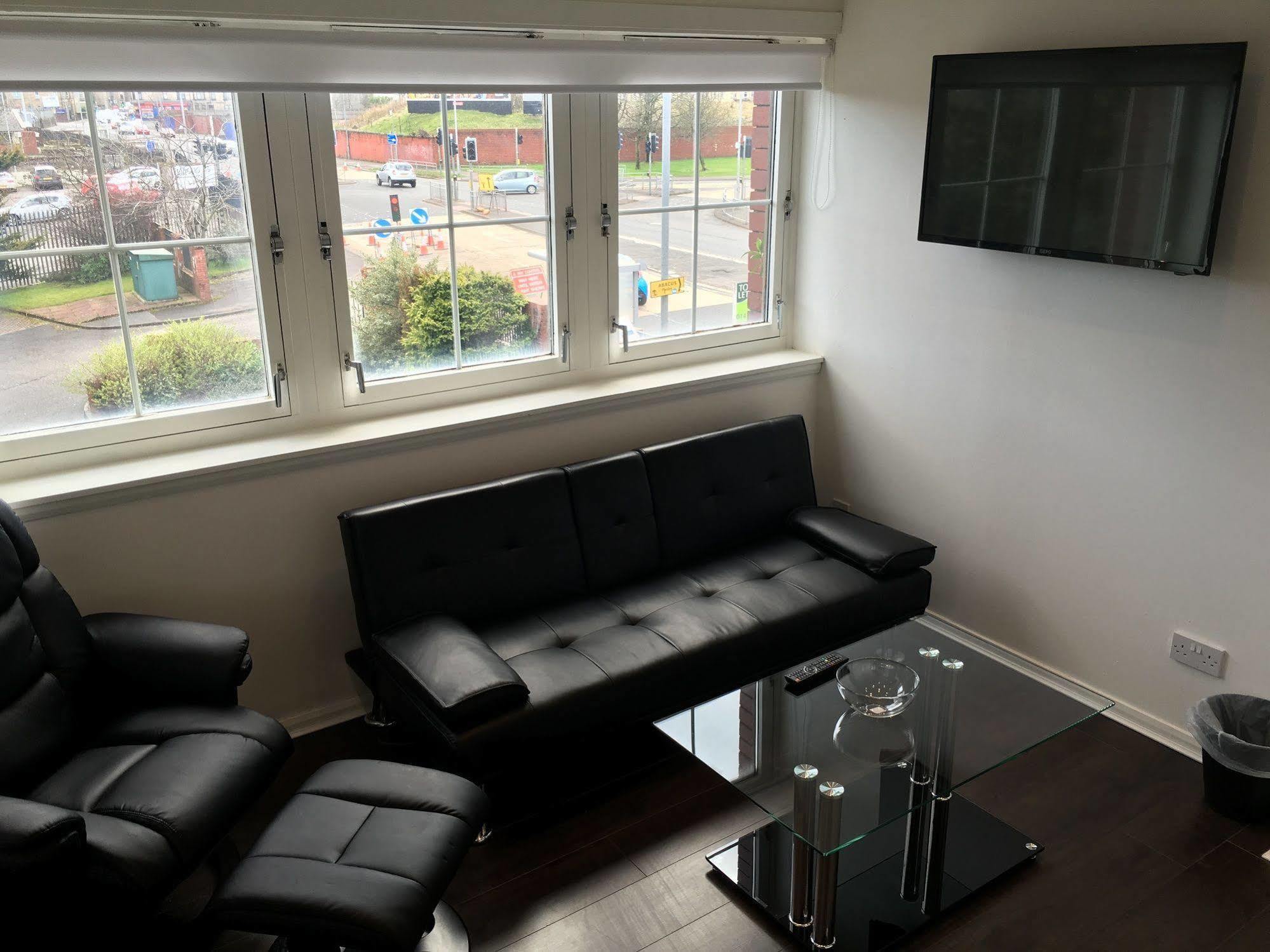 Glasgow Airport Apartments Paisley Exteriör bild
